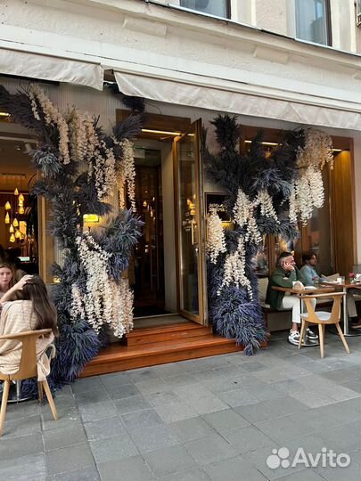 Украшение витрин, оформление входной группы,дизайн