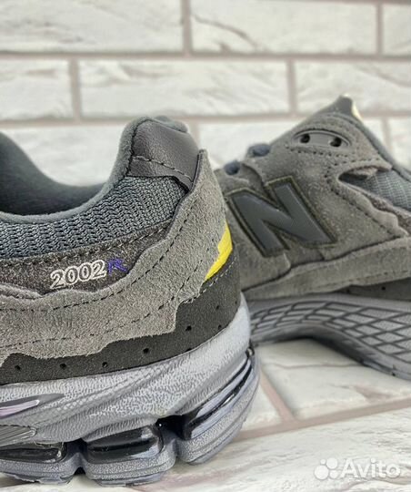 Кроссовки New Balance 2002R Phantom