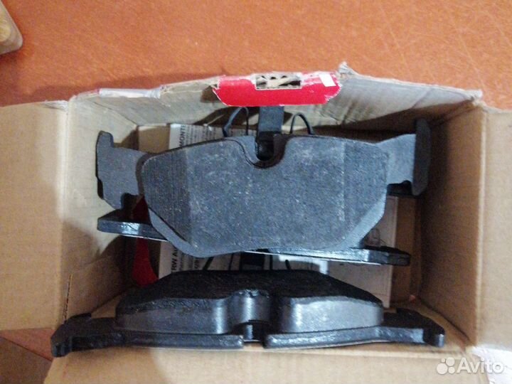 Задние тормозные колодки TRW GDB1626 на BMW