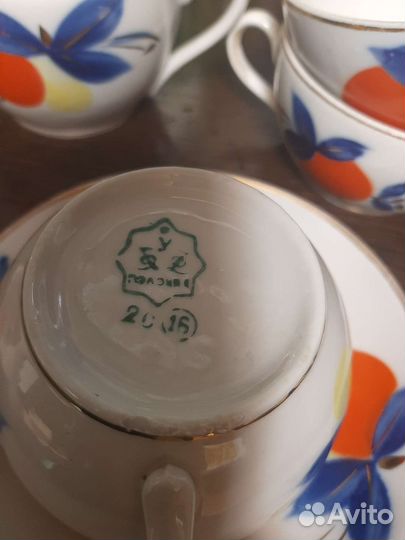 Часть винтажного сервиза