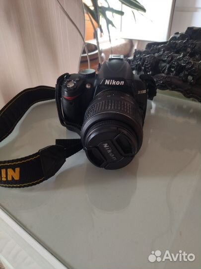 Зеркальный фотоаппарат Nikon D3000