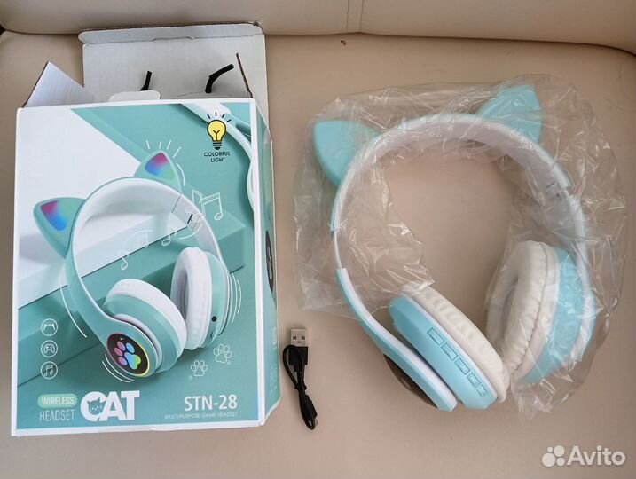 Беспроводные наушники бирюзовые VZV-23M с ушками к