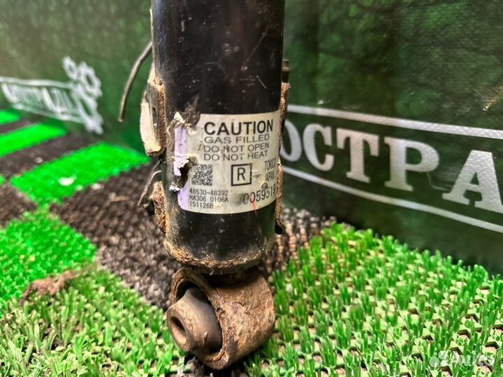 Амортизатор задний левый Lexus Rx 4 2016-2022