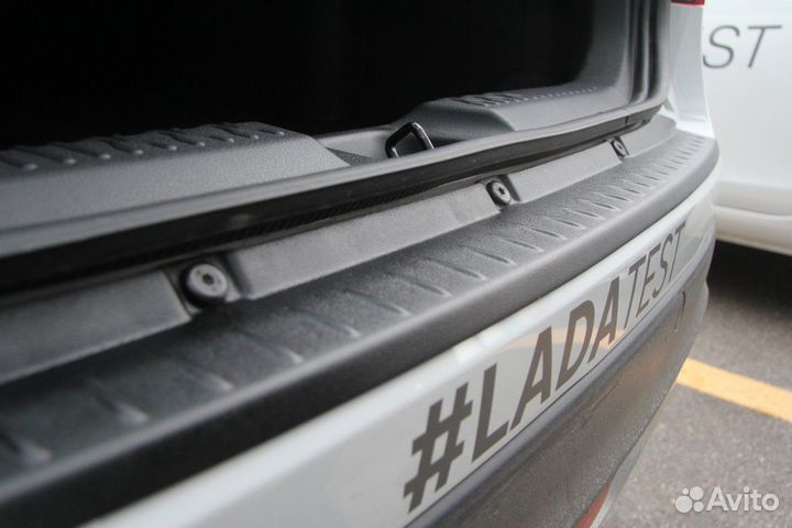 Накладка на задний бампер Лада Веста SW cross