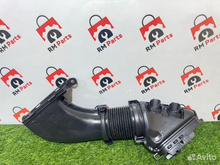 Патрубок воздушного фильтра Mercedes Gle 167