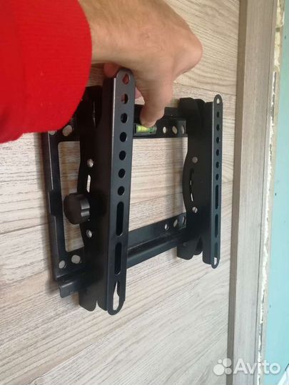 Кронштейны для ЖК тв. Разных размеров