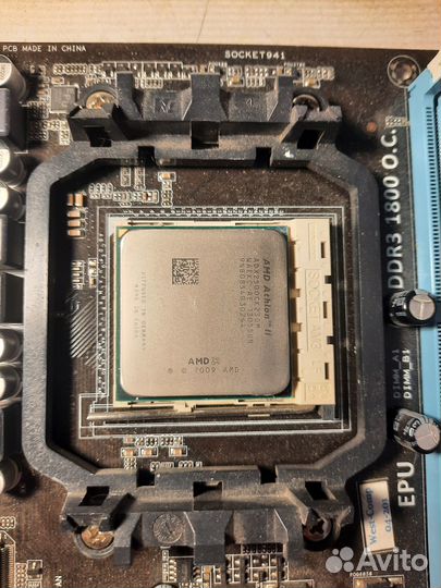 Материнская плата с процессором am3