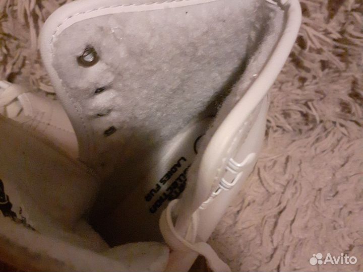 Коньки фигурные женские 39 размер