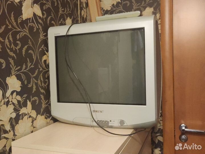 Телевизор sony trinitron на запчасти/под ремонт