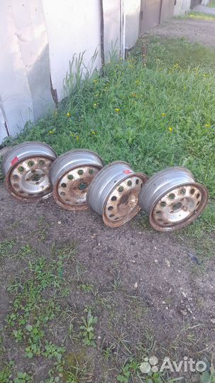 Штампованные диски r15