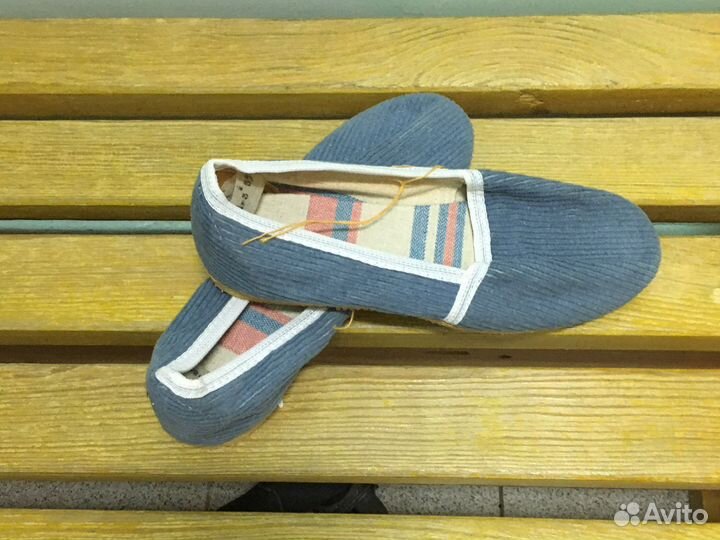 Кеды и слипоны женские