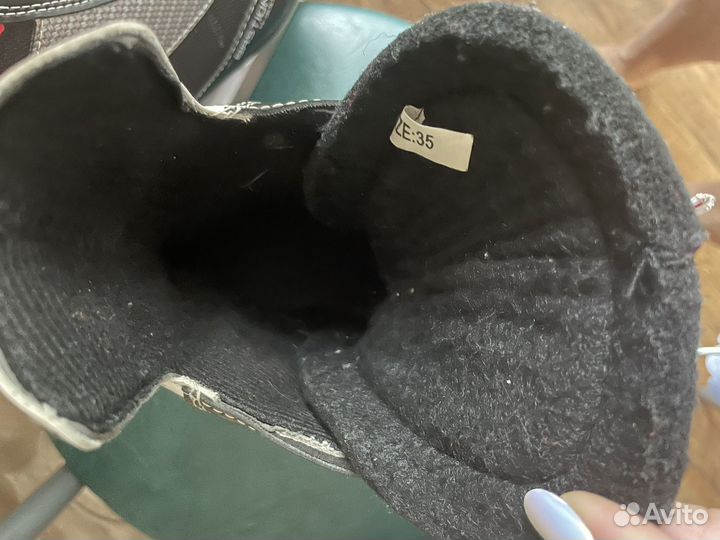 Коньки хоккейные