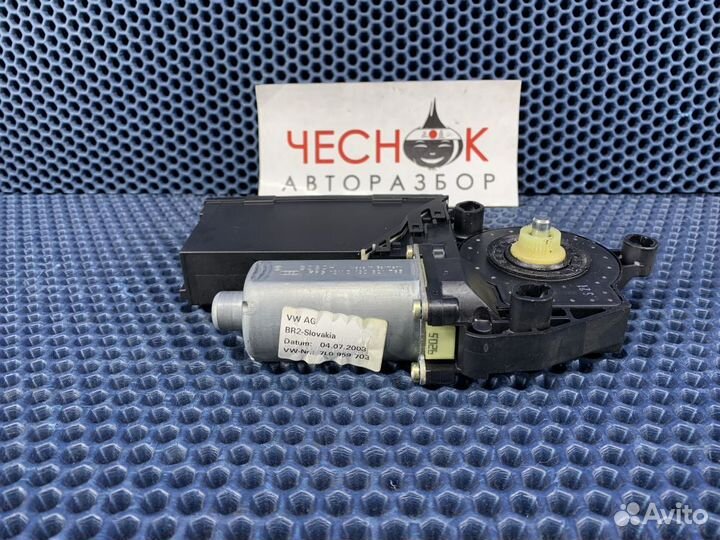 Мотор стеклоподъёмника задний VW Touareg/Туарег