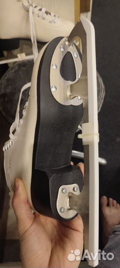 Коньки фигурные efsi 37 размер