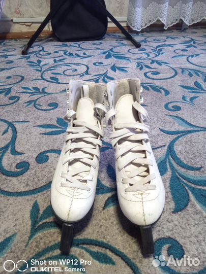 Коньки фигурные 36 размер