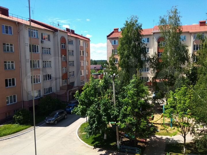 3-к. квартира, 96 м², 3/5 эт.