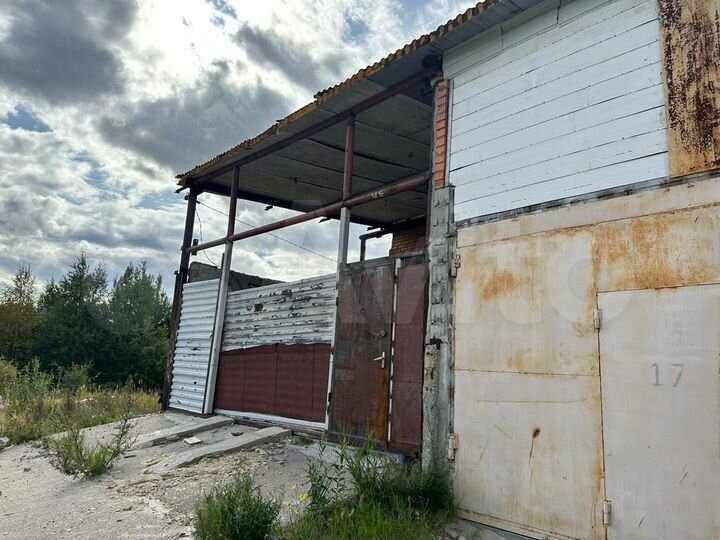 Гараж, > 30 м²