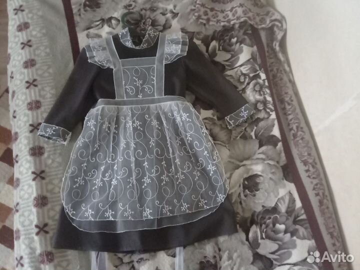 Школьный фартук для девочки