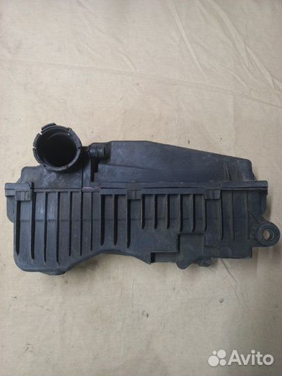 Корпус воздушного фильтра Peugeot Partner фургон