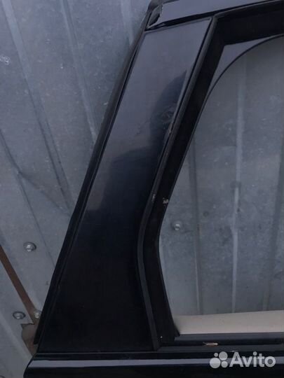 Молдинг двери задний правый Land Rover Range Rover