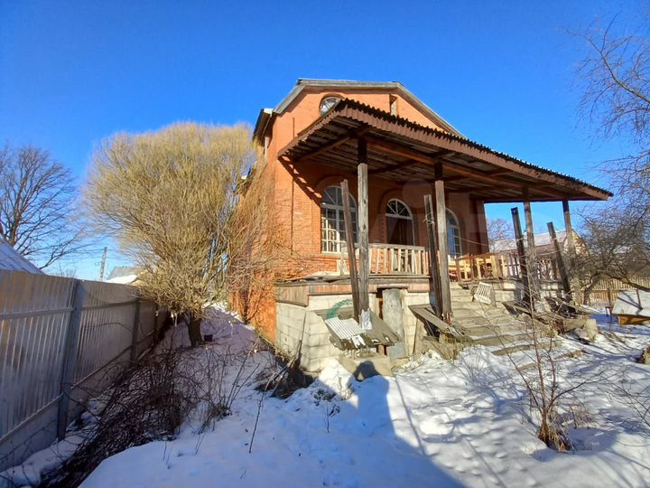 Дом 289 м² на участке 12,4 сот.