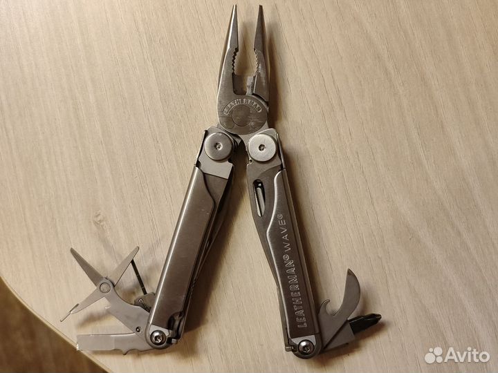 Мультитул leatherman wave