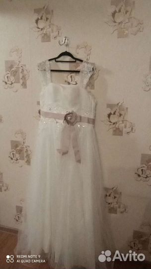 Свадебное платье