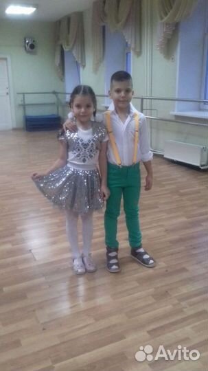 Нарядный комплект для девочки