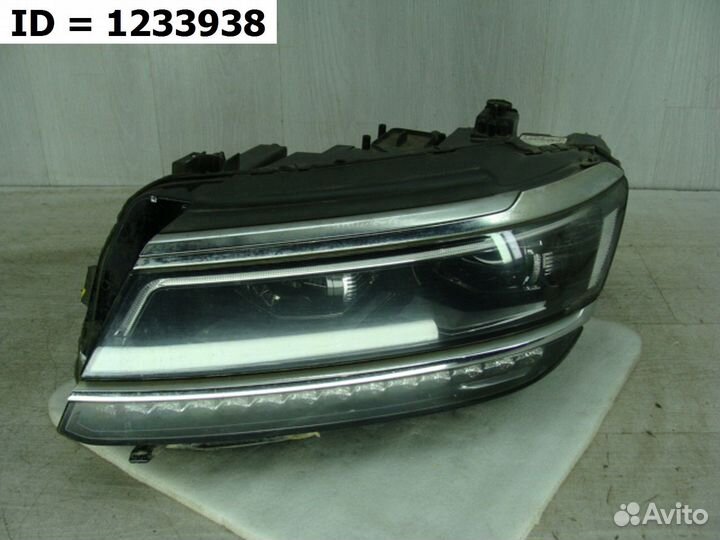 Фара левая Volkswagen Tiguan