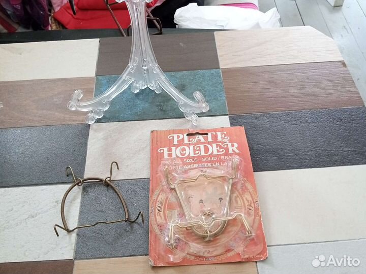 Держатель для настенных тарелок