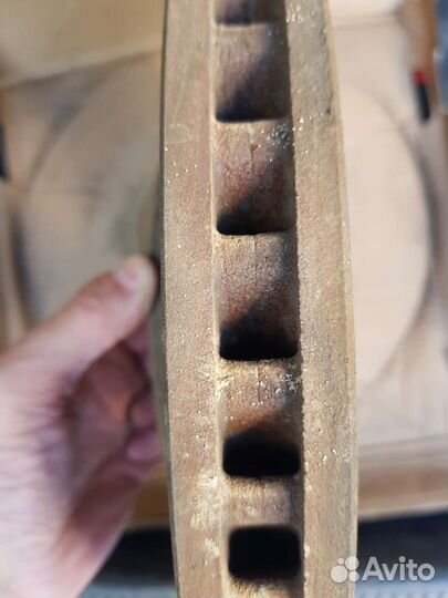 Тормозныe диски передние lexus gs 300