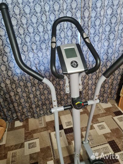 Эллиптический тренажер