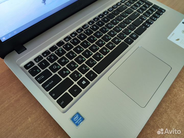 Ноутбук бу Asus / как новый / ssd / 4 ядра