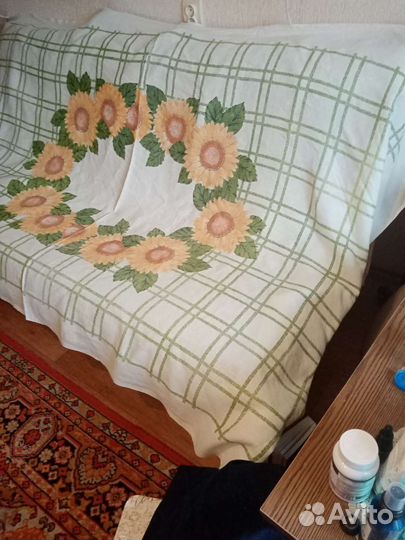 Скатерть льняная с подсолнухами