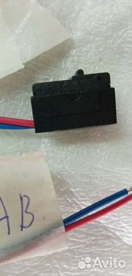 Микрик концевик замка двери VAG