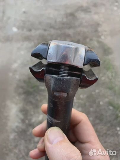 Велозапчасти - цепегас, подседел, седло, переклюк+