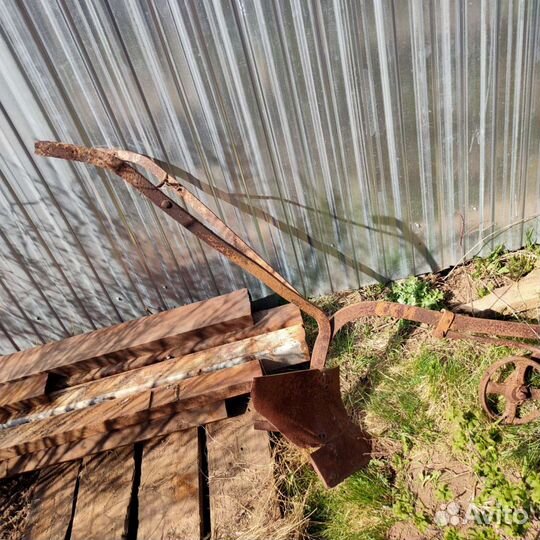 Конный плуг