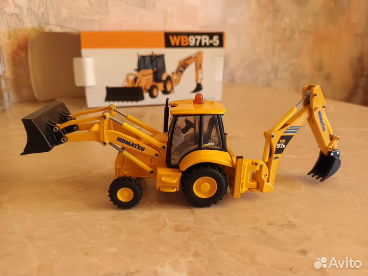 Модель экскаватор погрузчика Komatsu wb 93r 1:50