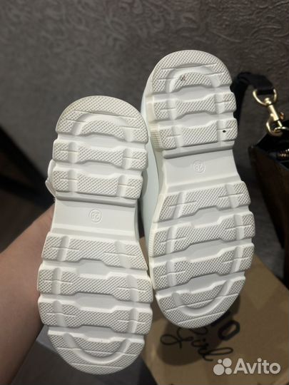 Туфли для девочки 28 размер белые