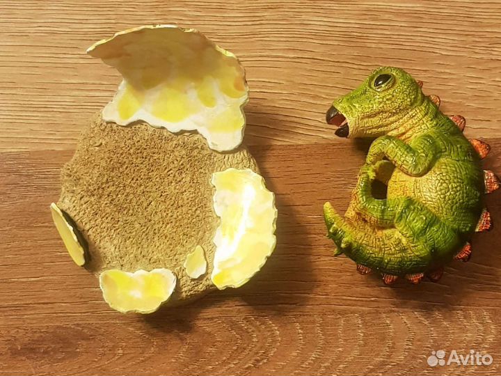 Яйцо динозавра