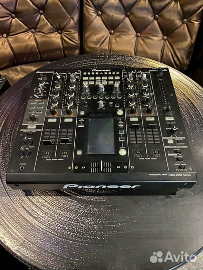 Pioneer CDJ 2000 multiplayer