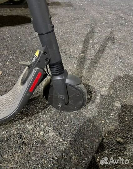 Электросамокат ninebot kickscooter es2