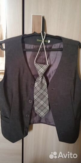 Пиджак с жилеткой