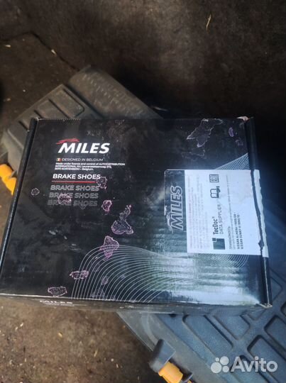 Колодки тормозные барабанные Miles E210337