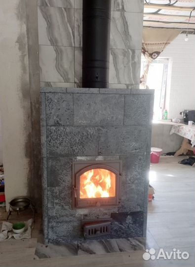 Печь камин отопительная