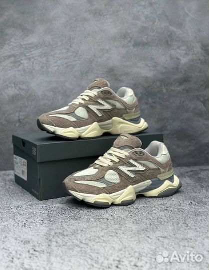 Кроссовки New balance 9060 светло-коричневые