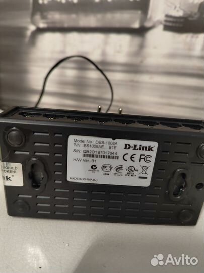 Коммутатор D-Link DES-1008A