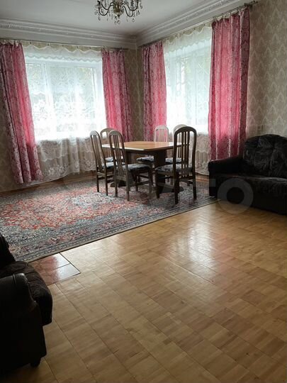 Коттедж 407,4 м² на участке 10,8 сот.