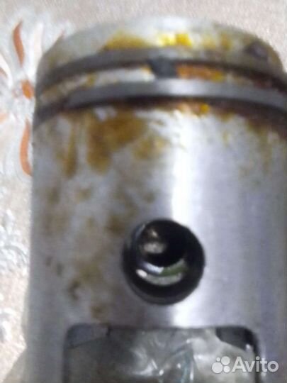 Поршень на мотоцикл 2 шт