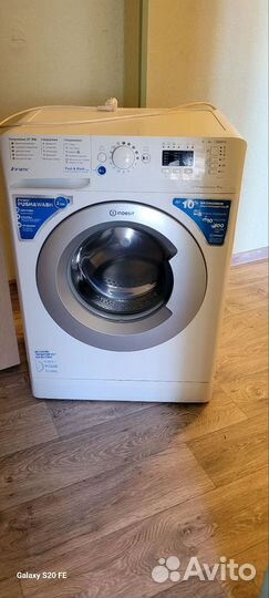 Продам стиральную машинку Indesit